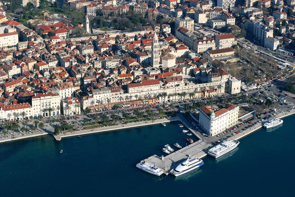 Apartment Viki Split Bagian luar foto